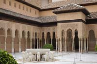 Alhambra, Patio de los Leones (Dziedziniec Lwów).