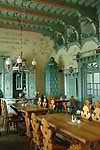 Pustewna - wnętrze restauracji