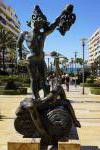 Marbella, rzeźby Salvadora Dali.