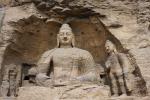 Budda siedzący, wysokość posągu - 14 m.