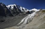 Grossglockner i lodowiez Pasterze.