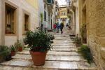 Birgu, schody dostosowane do jazdy konnej.