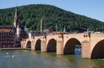 Heidelberg, zabytkowy Most Karla-Teodora (1788), odbudowany po II wojnie św.
