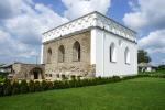 Satanów, odremontowana synagoga.